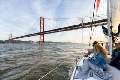 Lisbon: Sailing Tour on the Tagus River - The Tagus under the 25 de Abril Bridge: the most photogenic stretch