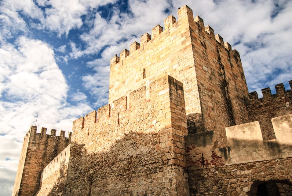 Lisbon: Sao Jorge Castle Skip-the-Line Ticket with Guide - Inside the castle complex: the Moorish-quarter exhibition and what to look for