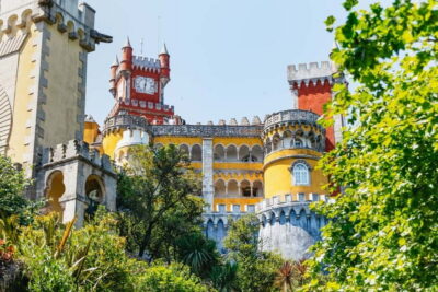 Lisbon: Sintra, Pena, Cabo da Roca, Cascais Tour with Pickup - Getting there from Lisbon: pickup, meeting point, and the minivan rhythm