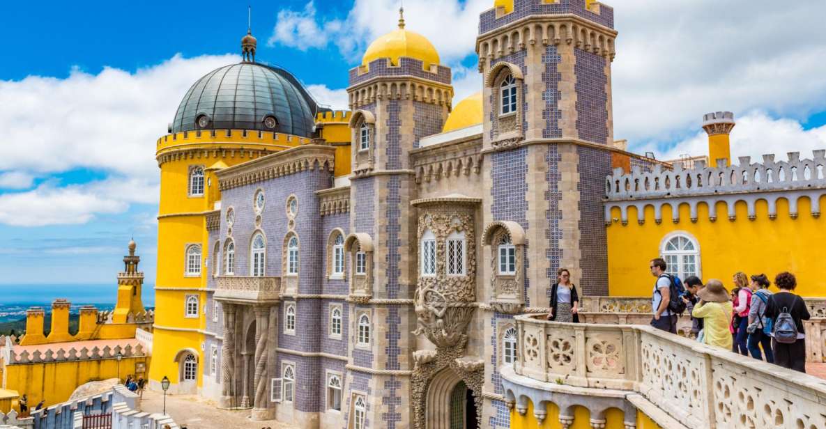 Lisbon: Sintra, Pena Palace, Cabo Roca Coast & Cascais Tour - Cascais: lunch, lanes, and a real afternoon window