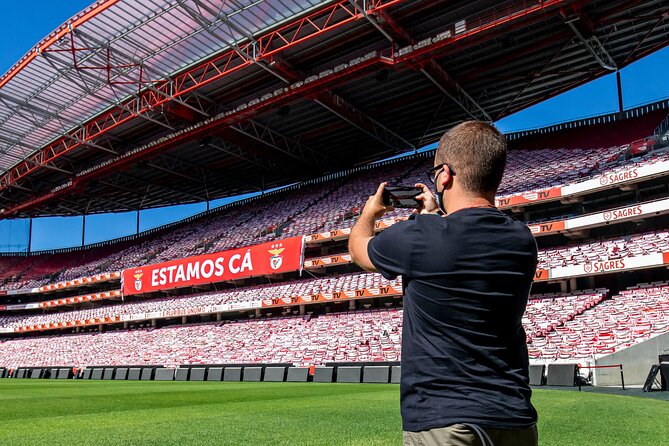 Lisbon SL Benfica Stadium & Museum Tour with Scarf - The famous live eagles moment: fun, photo-friendly, and memorable