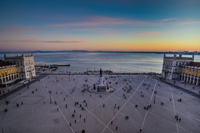 Lisbon Small-Group Sightseeing City Tour with Transportation - São Jorge Castle: The Big Hilltop Payoff (Tickets Not Included)