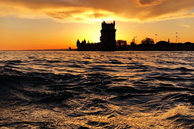 Lisbon: Sunset Cruise With Drinks on Spacious Yacht - Who This Cruise Suits Best (and Who It Might Not)
