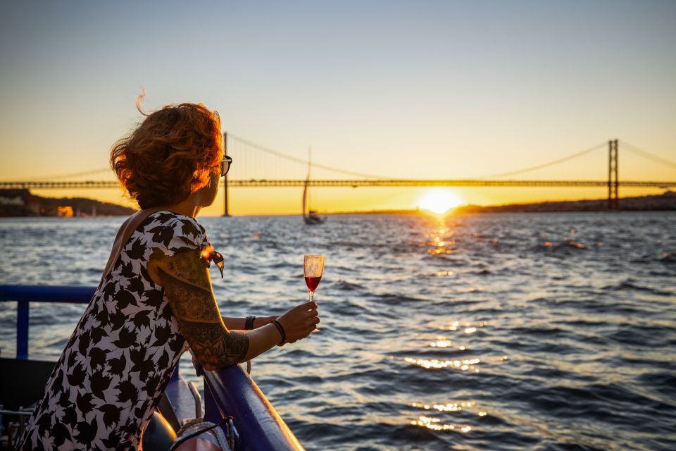 Lisbon: Sunset Cruise with Live DJ and Drinks - DJ, Drinks, and the On-Board Vibe