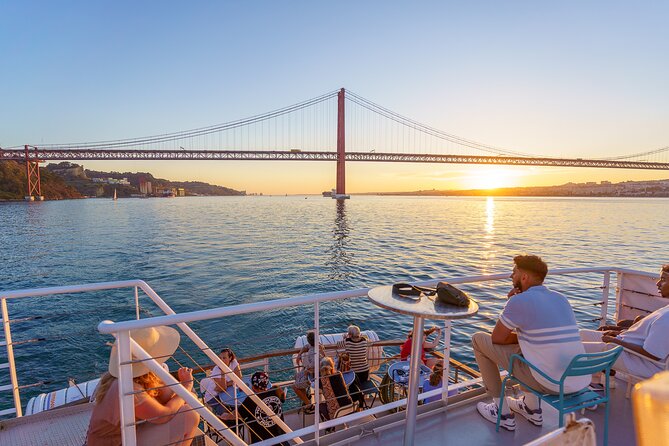 Lisbon Sunset Cruise with Wine and Snacks - Where the Cruise Starts: Estação Fluvial Sul e Sueste