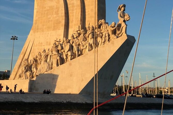 Lisbon Sunset Sailing with Portuguese Wine and History - The included Portuguese wine hour: what you’ll actually get
