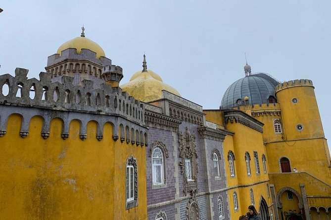 Lisbon Super Saver: 2-Day Sintra, Cascais, Fatima, Nazare and Obidos Small-Group Day Trips - Day 2: Fátima Sanctuary, Batalha Monastery (UNESCO), Nazaré Cliffs, and Nazaré Church