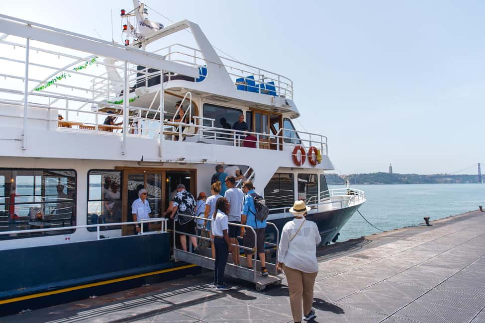 Lisbon: Tagus River Boat Tour with One Drink Included - Alfama and the River Color Game: Why These Views Feel Different