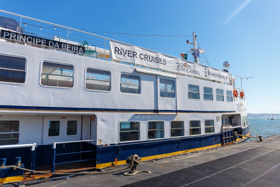 Lisbon: Tagus River Boat Tour with One Drink Included - Drinks, Audio Guide, and the Self-Guided Style