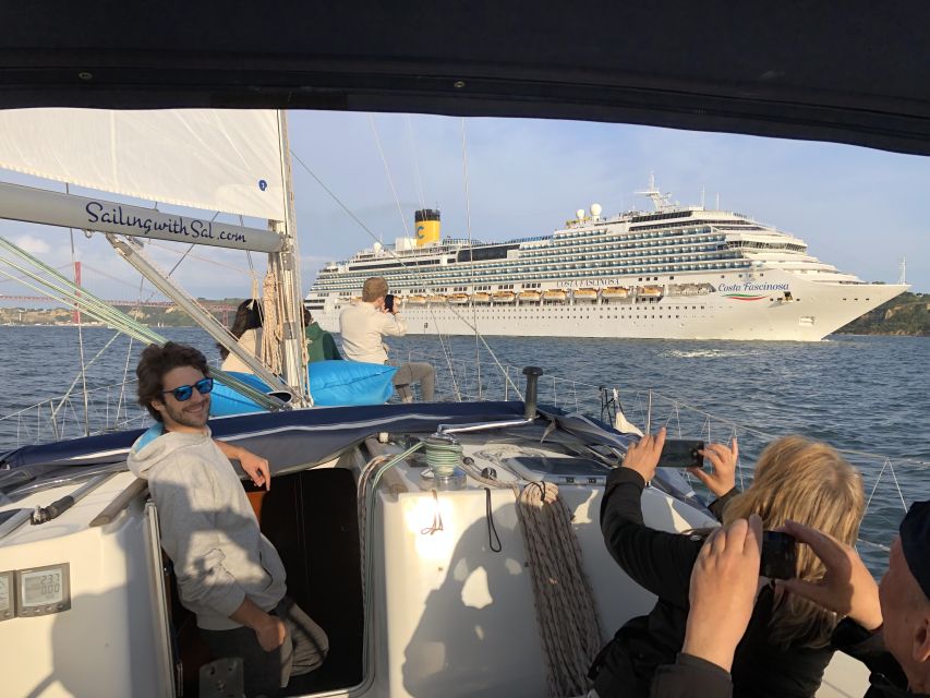 Lisbon: Tagus River Sunset Cruise with Drinks - Sunset sailing on the Tagus: why this Lisbon cruise feels different