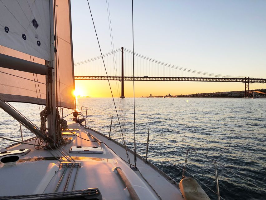 Lisbon: Tagus River Sunset Cruise with Drinks - Practical tips so you don’t miss the best moments