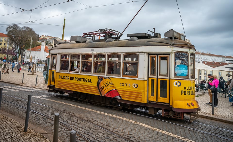Lisbon: Tram 28 Entry Ticket & Audio Guide with 24-Hour Pass - What you’re actually getting: Tram 28 plus an all-day transit “network key”