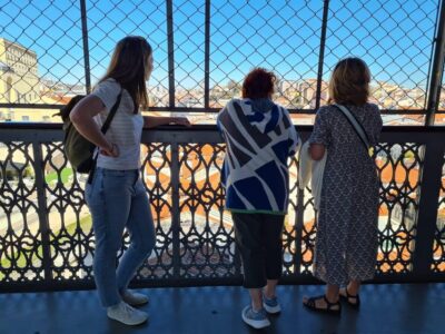 Lisbon: Walking Tour in the Center (Max 12 Participants) - Getting your bearings at Rossio Square
