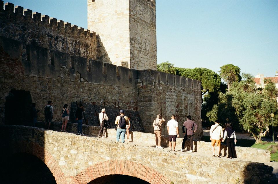 São Jorge Castle Skip-the-line Entry Ticket - The Permanent Exhibition: Moorish Quarter Artifacts and Lisbon’s Layers