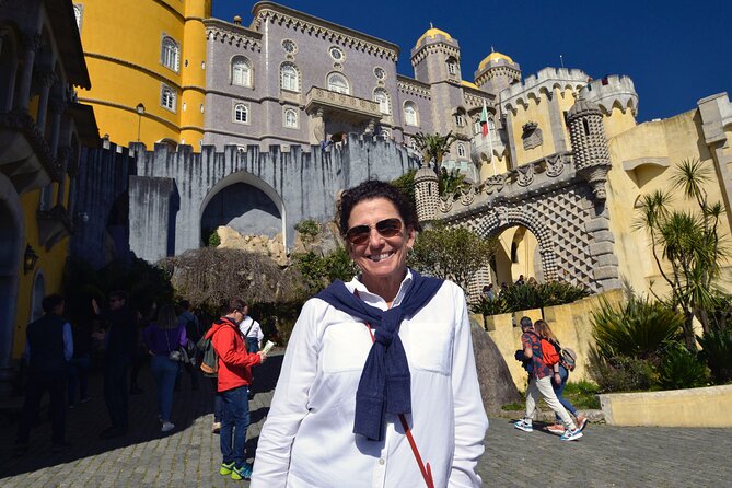 Sintra and Cascais Small Group Tour from Lisbon - Getting out of Lisbon at 9:00: pickup timing, van comfort, and jet-lag reality