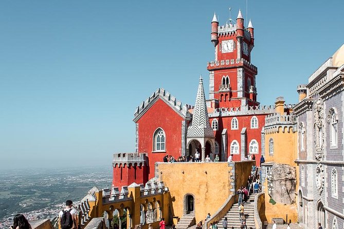 Sintra & Cascais Day Tour with Pena Palace Entry and Gardens Walk - Guide quality: what makes the day feel personal
