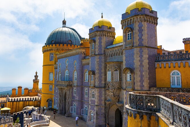 Sintra-Cascais-Pena Palace 8-People Small Group Tour from Lisbon - Cascais: Old Town time, marina views, and the right kind of wandering
