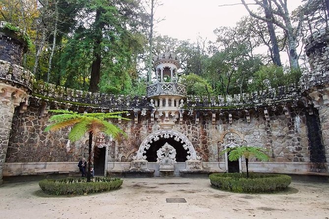 Sintra Full-Day Private Tour - A Journey through Wonderland - Castelo dos Mouros: walk it yourself and let the views do the talking