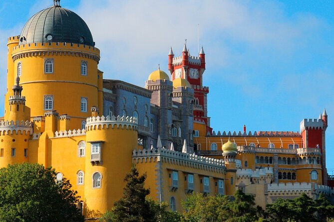 Sintra Historical Jeep Adventure - Palaces & Secret Routes - Sintra Historic Center: 20 Minutes to Taste the Town