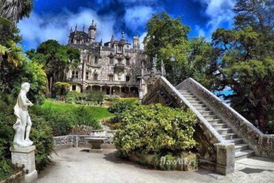 Sintra, Pena Palace and Quinta da Regaleira from Lisbon - Sintra’s historic center: two hours to shop, snack, and look at pastel streets