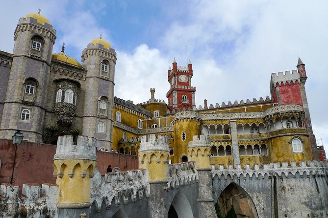 Sintra, Pena Palace, Cabo Roca, Cascais Small Group from Lisbon - Sintra’s old medieval village: quick navigation plus free wandering