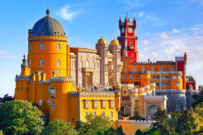 Sintra, Pena Palace, Quinta da Regaleira & Cascais Group Tour - Guincho Beach: Photos First, Wind Second