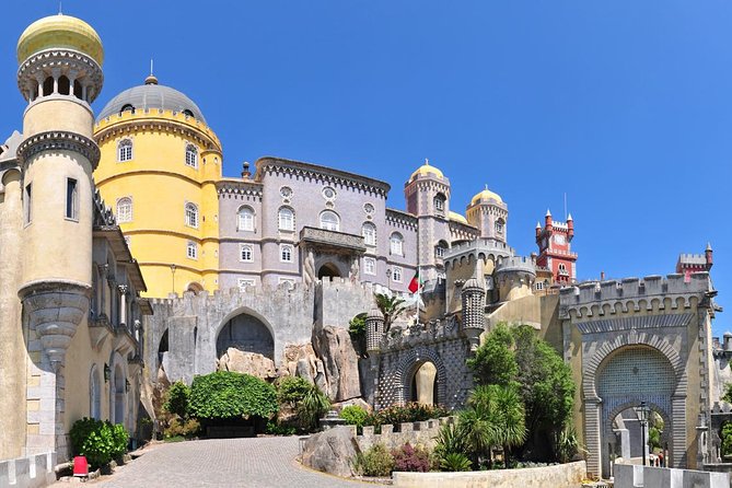 Sintra, Pena Palace, Quinta da Regaleira & Cascais Group Tour - Cascais: A Coastal Walk With Cafes, Beaches, and Old-Town Charm