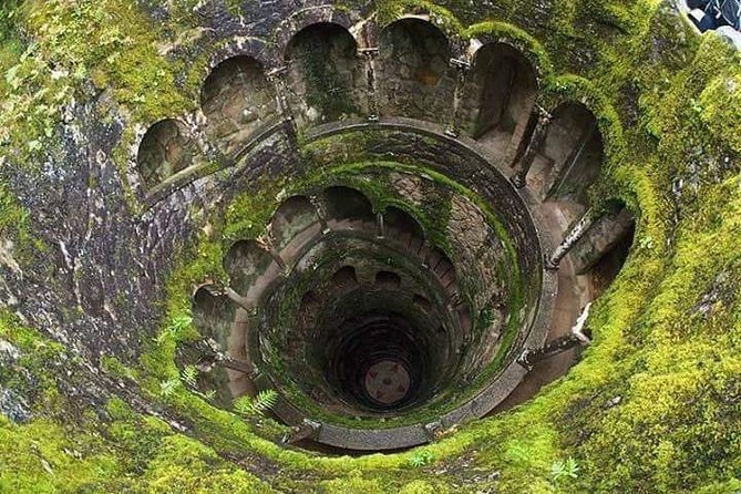 Sintra: The Romantic Village – Half-Day Private Guided Tour - Serra de Sintra: first views before the palaces
