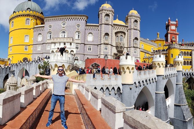 Sintra to Cascais: 2 Palaces, 4 Sites, Small Group 10 Hour Tour - Praia das Maças lunch: plan on paying, then enjoy the break