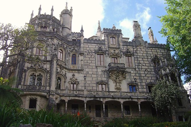 Small Group Tour to Sintra, Pena Palace, Cabo Roca and Cascais - Small-van comfort and pick-up that removes stress