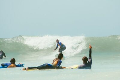 Surf Experience in Cascais - Why the max-10 group size makes you progress faster