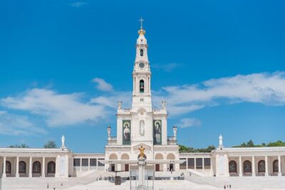 The Best of the West - Fátima, Nazaré, Óbidos & Batalha - Starting in Lisbon: coach comfort, WiFi, and one big limitation