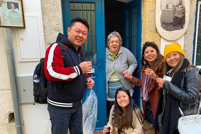 Tuk Tuk Lisbon Guided tour! 100% PRIVATE & PERSONALIZED - Start at Largo do Regedor: pickup that matches your day