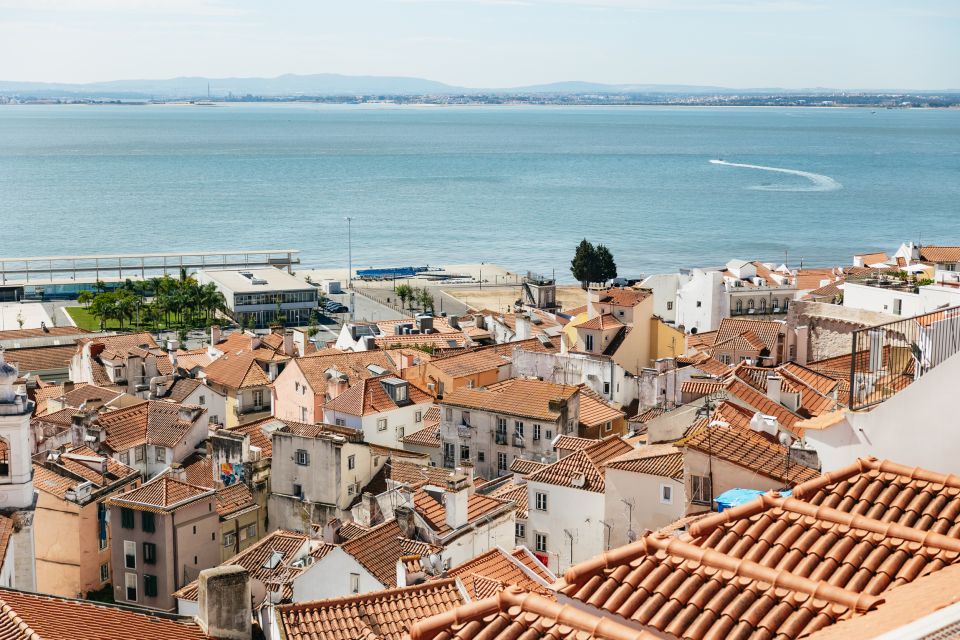 Vadio: Lisbon Old Town Private Tuk Tuk Tour - Why Lisbon’s Oldest Hill Feels Made for a Tuk Tuk